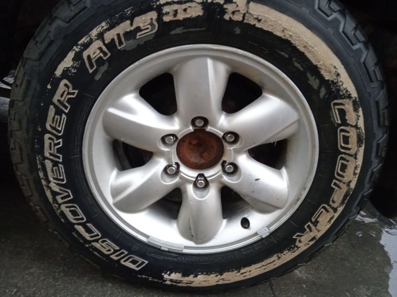 nissan terrano ii (r20) del año 2000