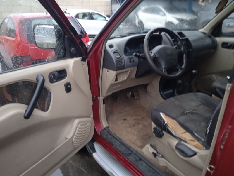 nissan terrano ii (r20) del año 2000