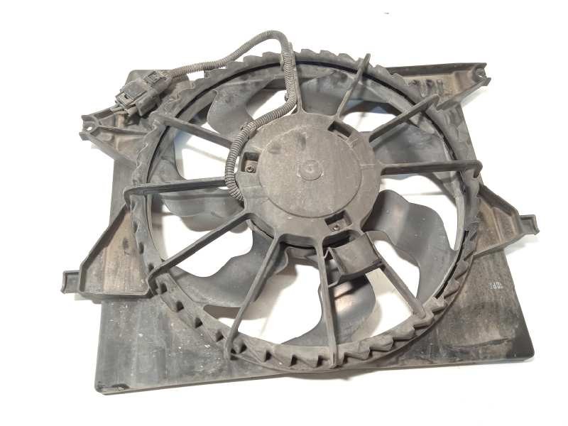 Recambio de electroventilador para kia venga drive referencia OEM IAM 253801P250  