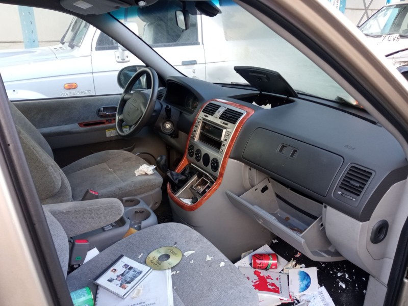 kia carnival ii (gq) del año 2004