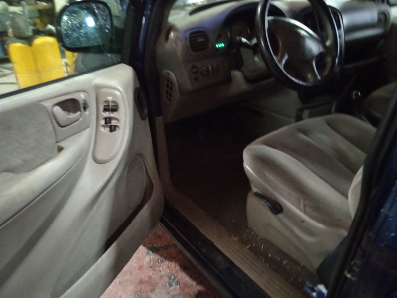 chrysler voyager iv (rg, rs) del año 2001
