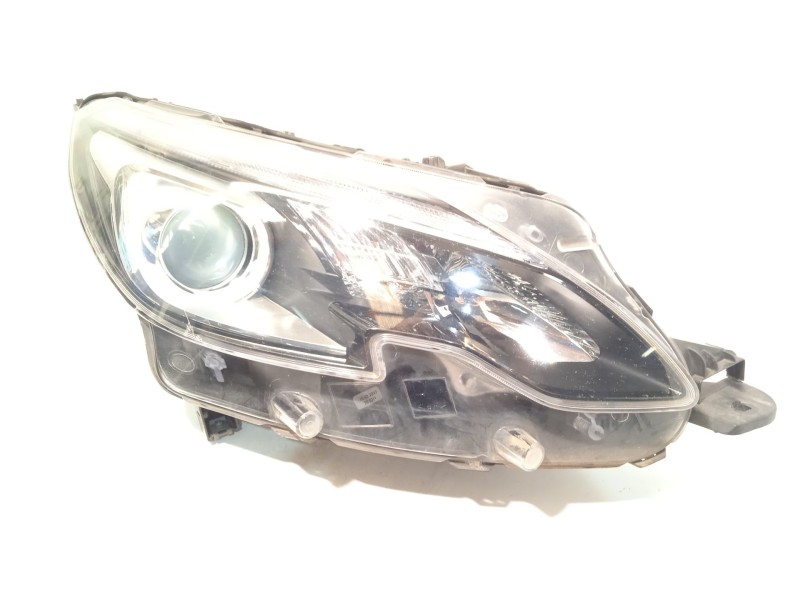 Recambio de faro derecho para peugeot 2008 i (cu_) 1.6 bluehdi 100 referencia OEM IAM 9814739580  90091777