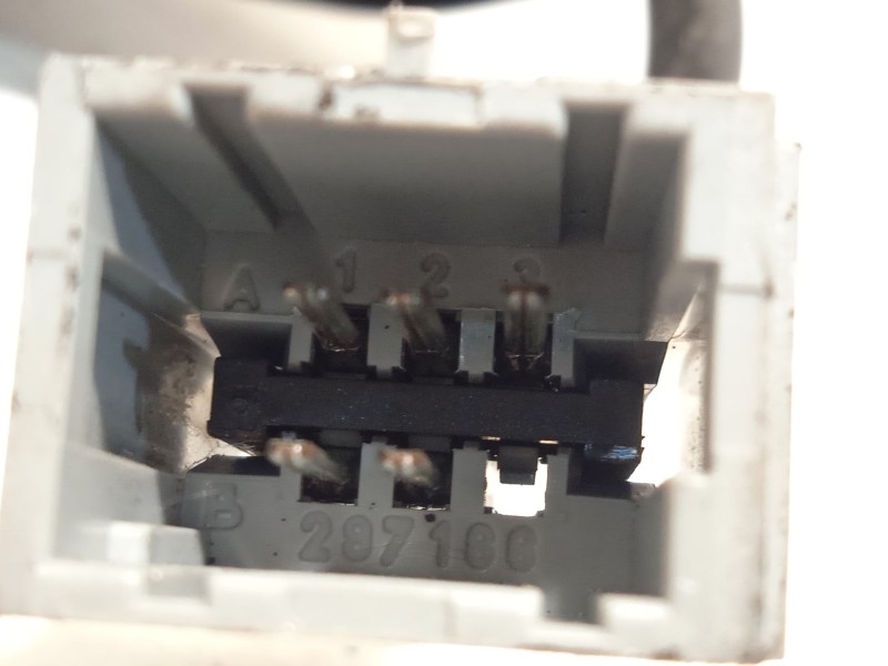 Recambio de retrovisor izquierdo para nissan interstar autobús (x70) dci 90 referencia OEM IAM 9630200QAH  