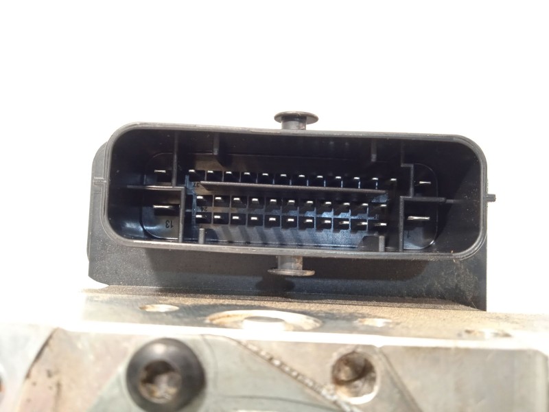 Recambio de abs para kia cee´d drive referencia OEM IAM 58920A2230 6158945200 A258920800