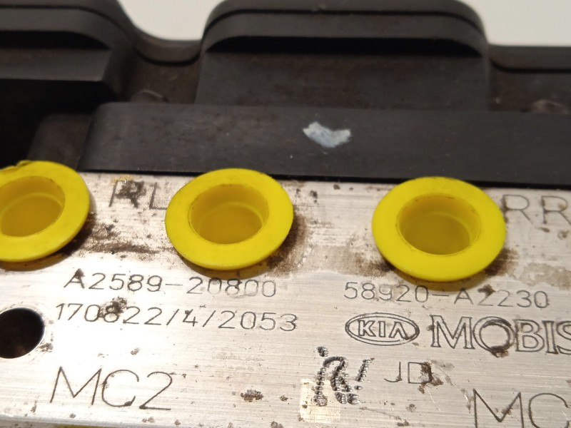 Recambio de abs para kia cee´d drive referencia OEM IAM 58920A2230 6158945200 A258920800