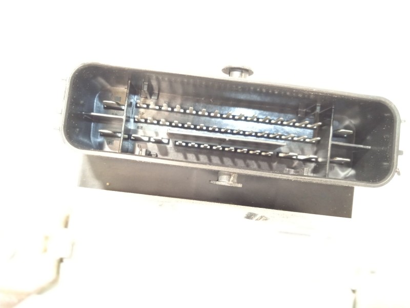 Recambio de abs para hyundai kona klass 2wd referencia OEM IAM 58900J9300 28517344093 06210273744