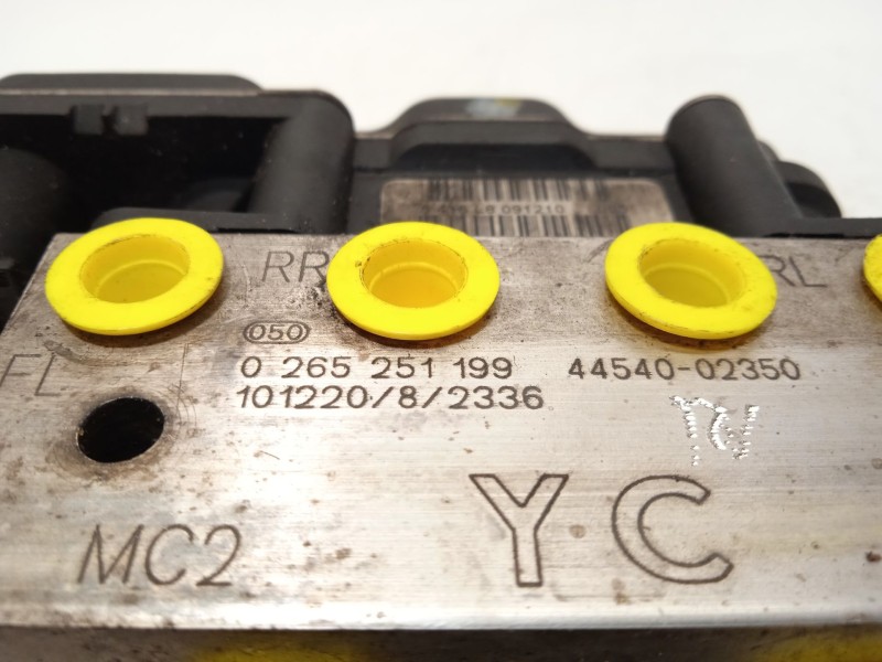 Recambio de abs para toyota auris active referencia OEM IAM 4454002350 0265951659 0265251199