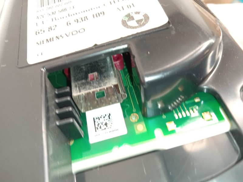 Recambio de pantalla multifuncion para bmw 5 (e60) 520 i referencia OEM IAM 65826938109  