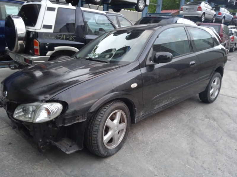 nissan almera ii hatchback (n16) del año 2000