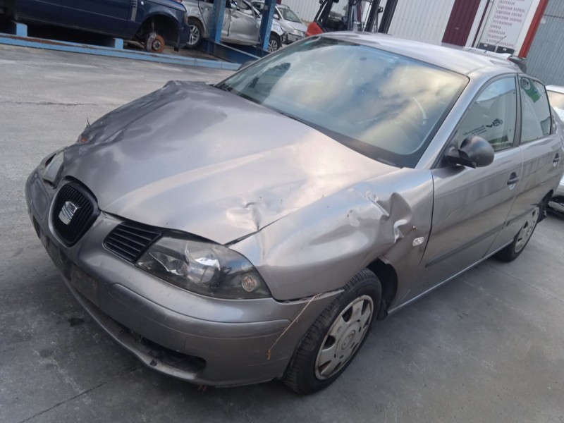 seat cordoba (6l2) del año 2002