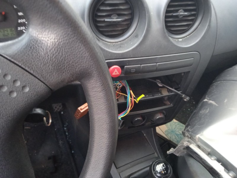 seat cordoba (6l2) del año 2002