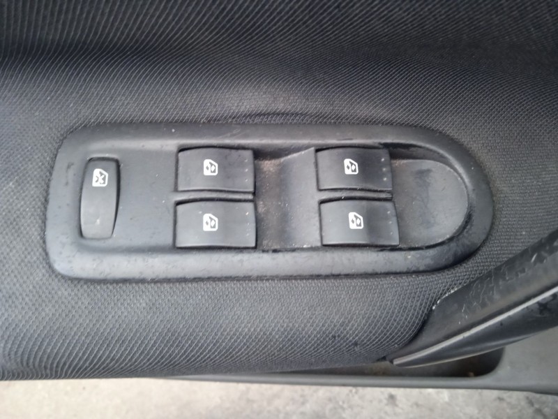 renault grand scénic ii (jm0/1_) del año 2009