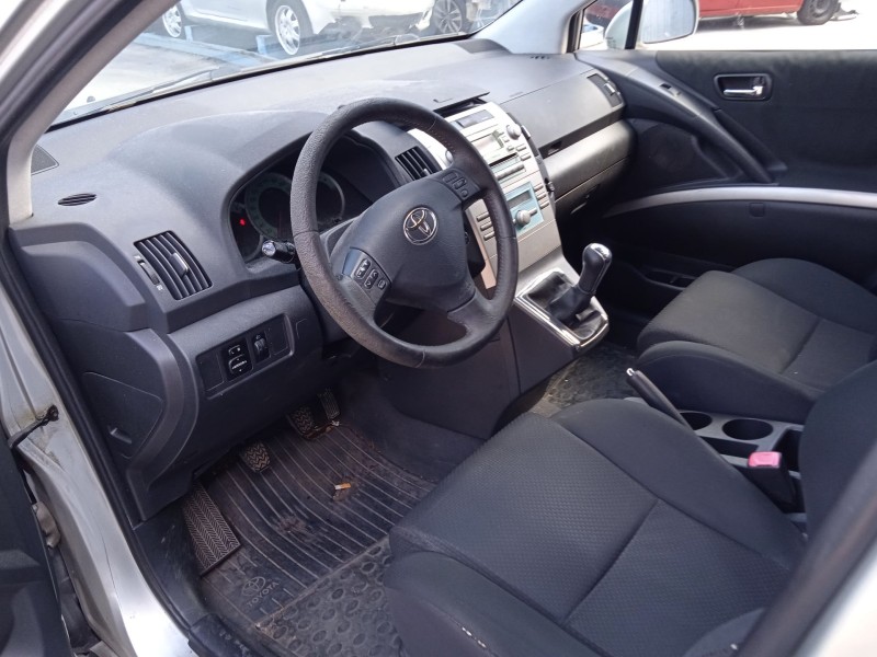 toyota corolla verso (zer_, zze12_, r1_) del año 2004