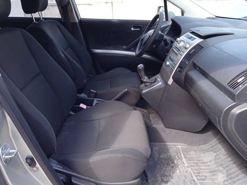 toyota corolla verso (zer_, zze12_, r1_) del año 2004