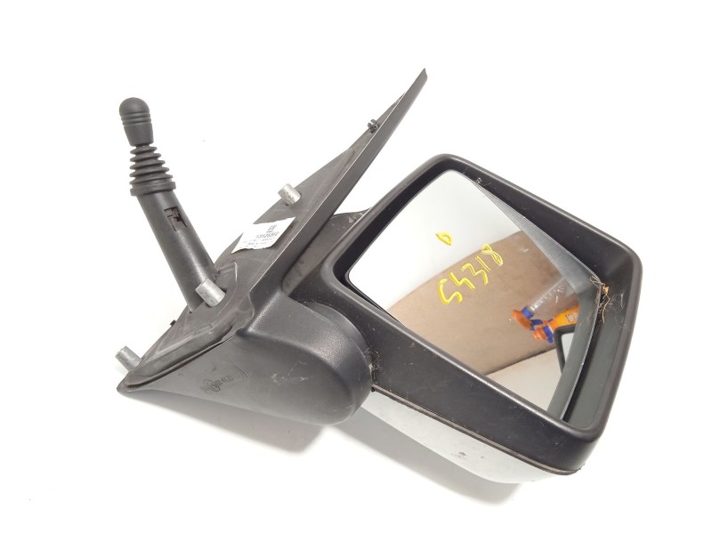 Recambio de retrovisor derecho para opel combo tour 1.4 referencia OEM IAM 13125882  