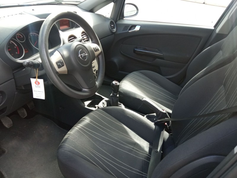 opel corsa d (s07) del año 2008
