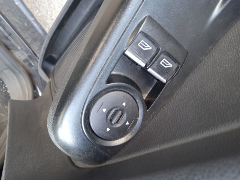 ford fiesta vi (cb1, ccn) del año 2015