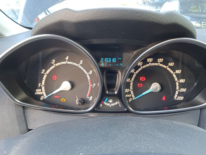 ford fiesta vi (cb1, ccn) del año 2015