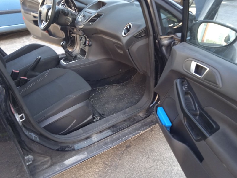 ford fiesta vi (cb1, ccn) del año 2015