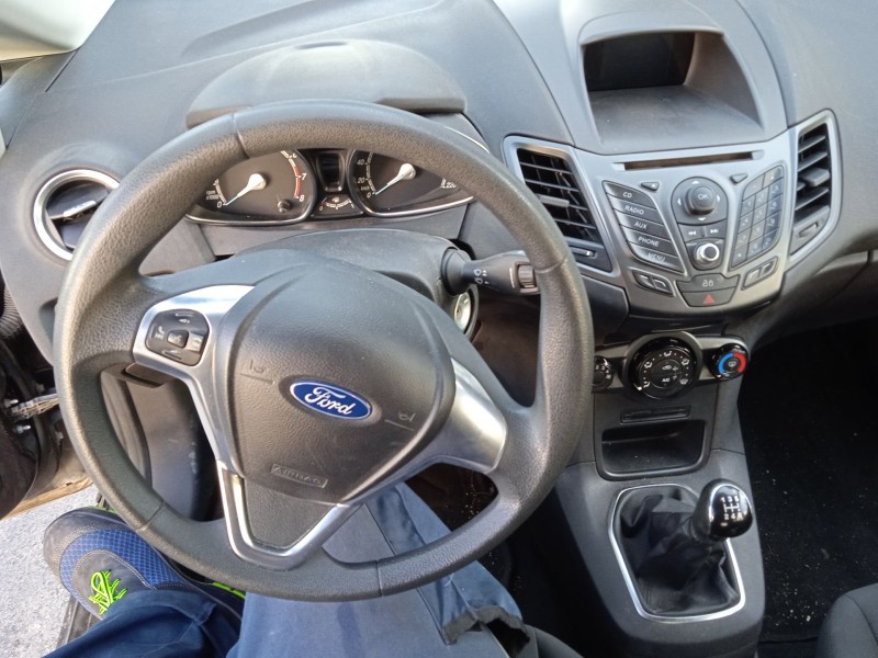 ford fiesta vi (cb1, ccn) del año 2015