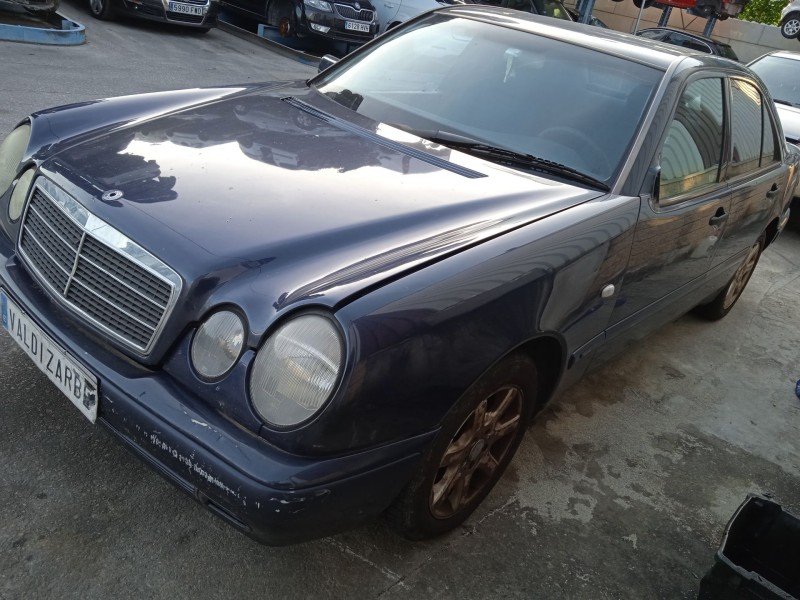 mercedes-benz clase e (w210) del año 1999