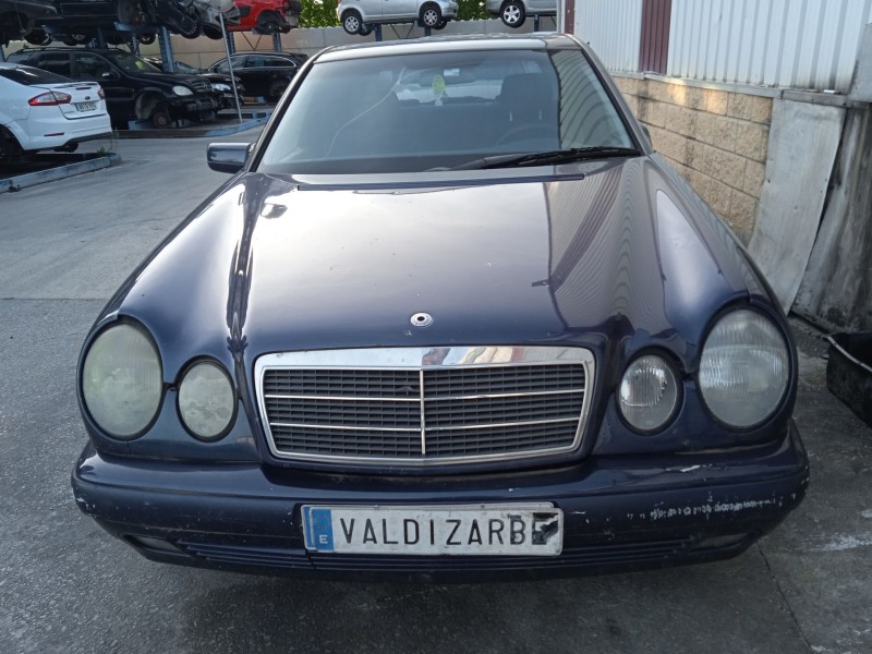mercedes-benz clase e (w210) del año 1999