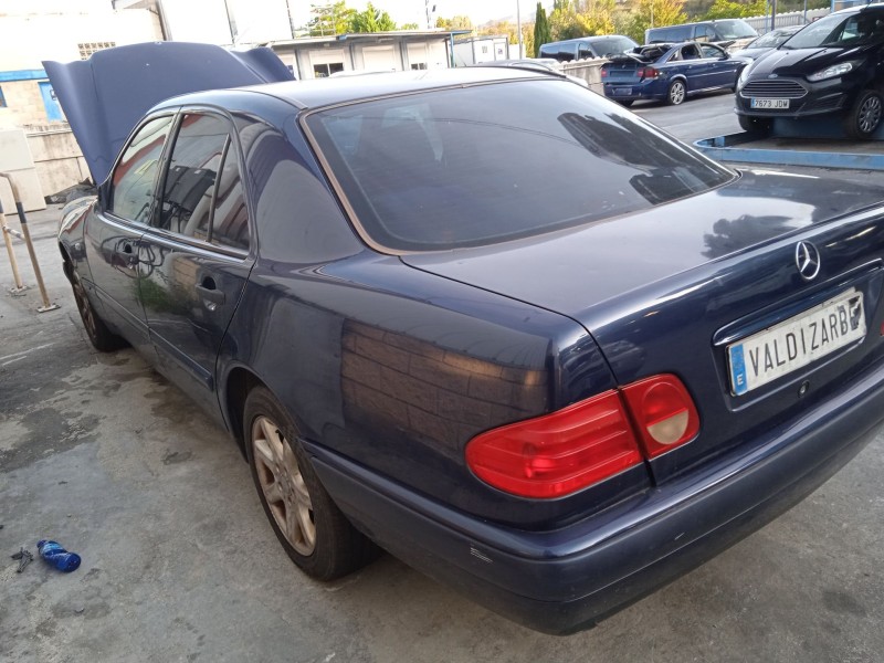 mercedes-benz clase e (w210) del año 1999