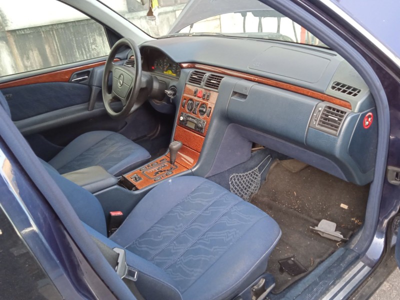 mercedes-benz clase e (w210) del año 1999