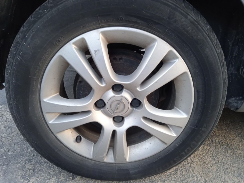 opel corsa d (s07) del año 2009