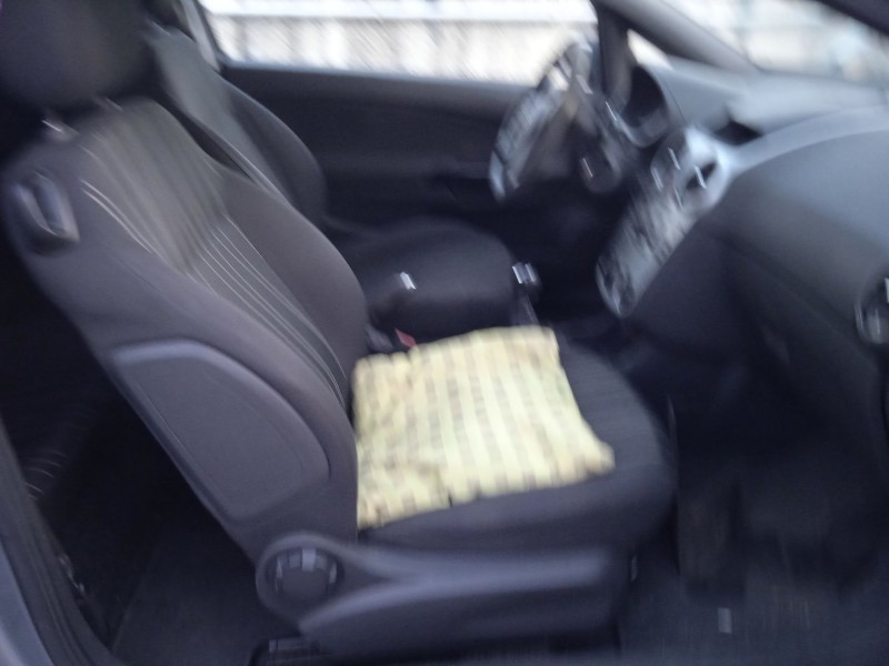 opel corsa d (s07) del año 2009