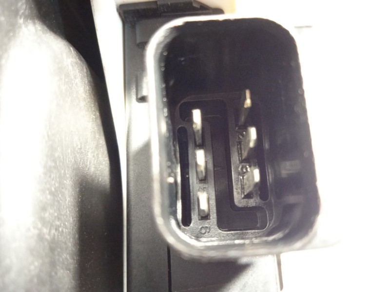 Recambio de elevalunas delantero izquierdo para dodge journey 2.0 crd referencia OEM IAM 68043729AA 68043735AA 