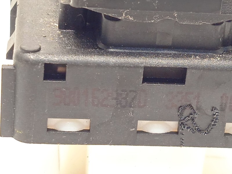 Recambio de mando elevalunas delantero izquierdo para peugeot partner furgoneta/monovolumen (k9) e-partner referencia OEM IAM 98