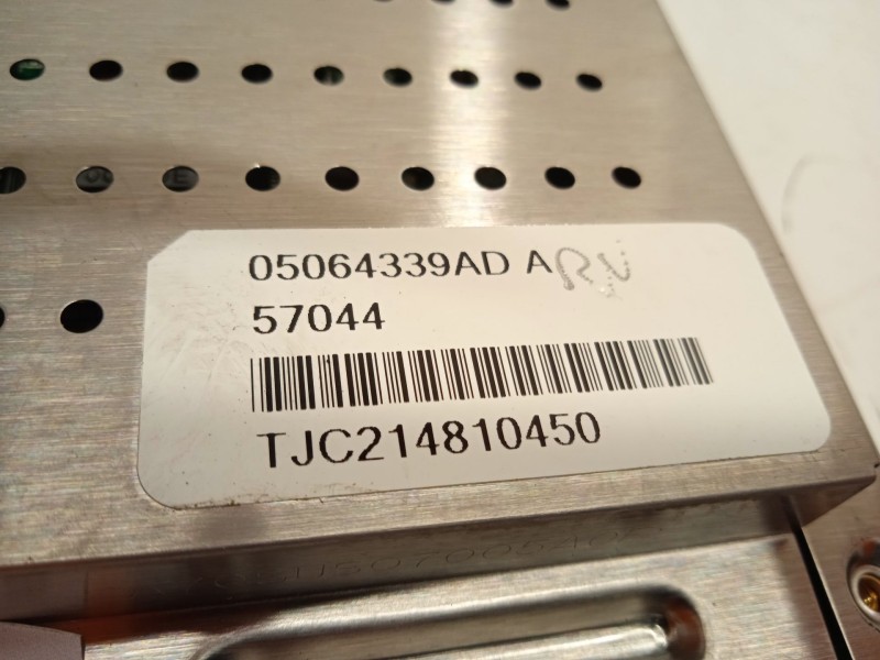 Recambio de pantalla multifuncion para dodge journey 2.0 crd referencia OEM IAM 05064339AD 5064339AD 