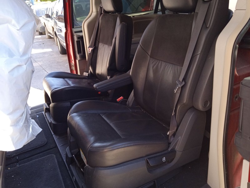 chrysler grand voyager v (rt) del año 2009