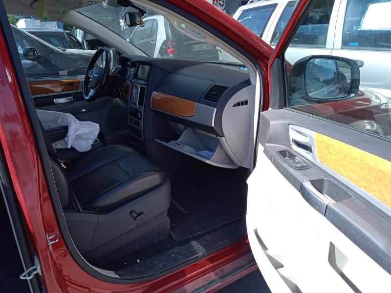 chrysler grand voyager v (rt) del año 2009