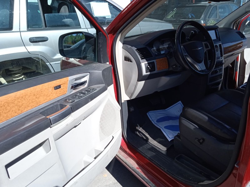 chrysler grand voyager v (rt) del año 2009