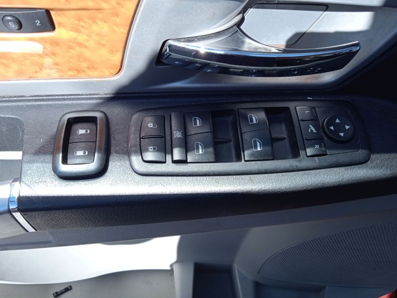 chrysler grand voyager v (rt) del año 2009