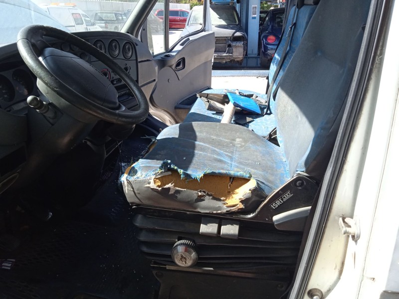 iveco daily vi caja/chasis del año 2001