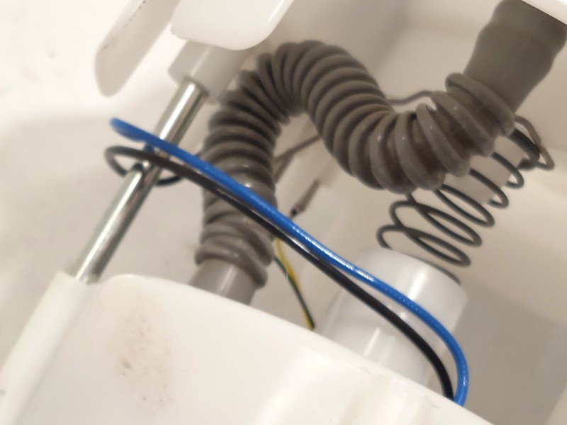 Recambio de bomba combustible para citroën c3 / c3 origin iii (sx) 1.2 puretech 82 referencia OEM IAM 9674466680  