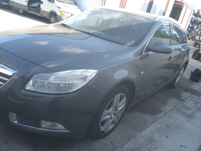 opel insignia a (g09) del año 2011