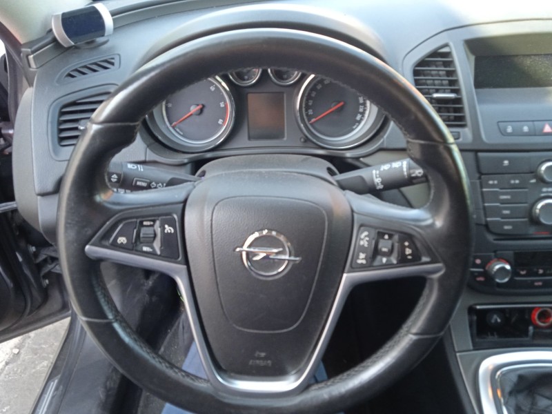 opel insignia a (g09) del año 2011