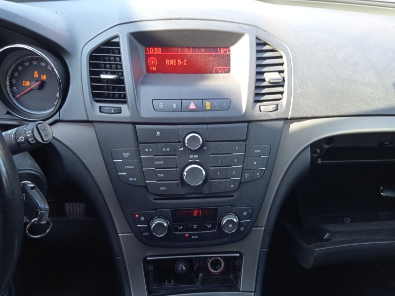 opel insignia a (g09) del año 2011