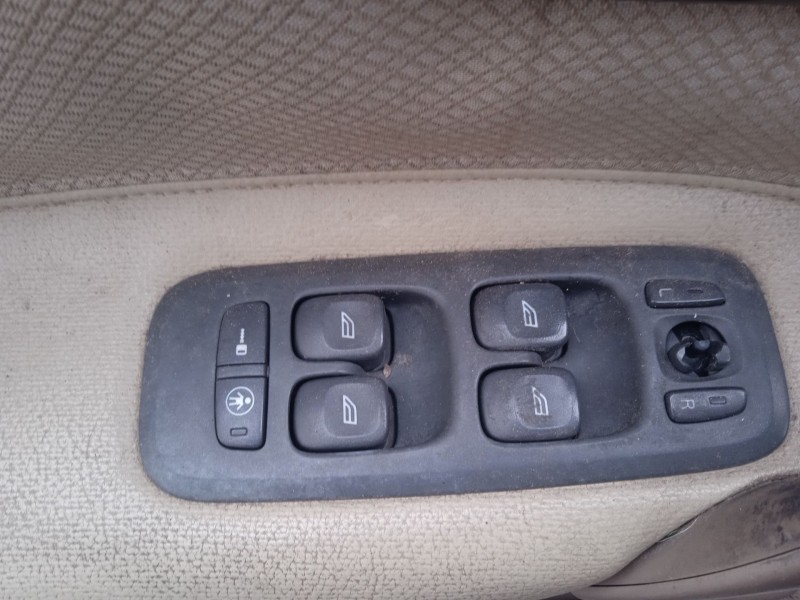 volvo s60 i (384) del año 2001