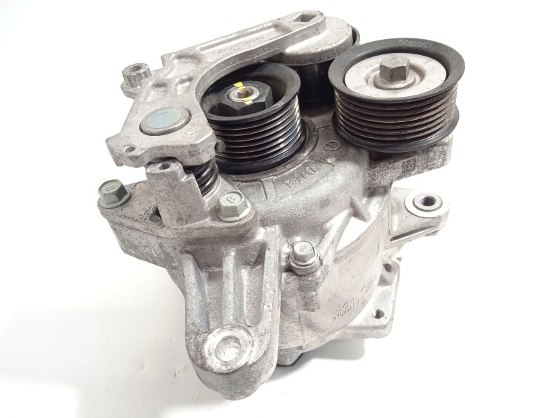 Recambio de alternador para kia niro referencia OEM IAM 3739003900  