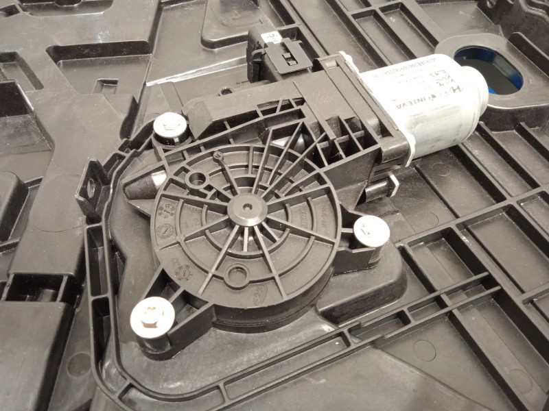 Recambio de elevalunas delantero izquierdo para kia niro referencia OEM IAM 82470G5110 82450G5010 