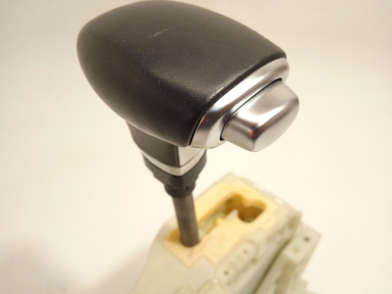 Recambio de palanca cambio para kia niro referencia OEM IAM 46701D4440 46700G5110 