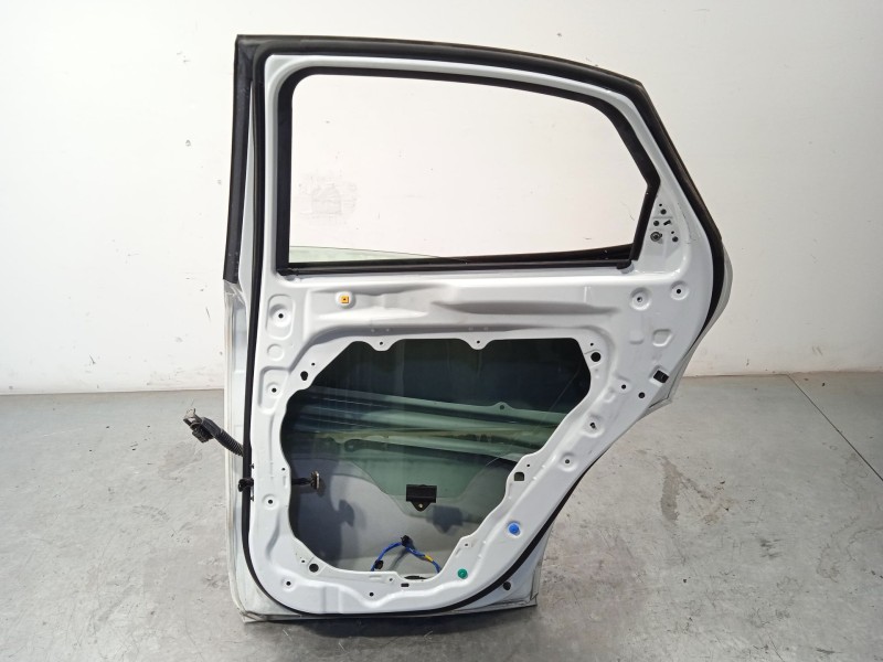 Recambio de puerta trasera derecha para kia xceed (cd) 1.5 t-gdi referencia OEM IAM 77004J7800  