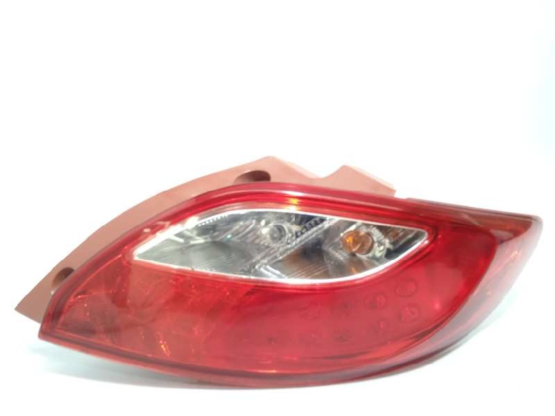 PILOTO TRASERO DERECHO D65151150L 