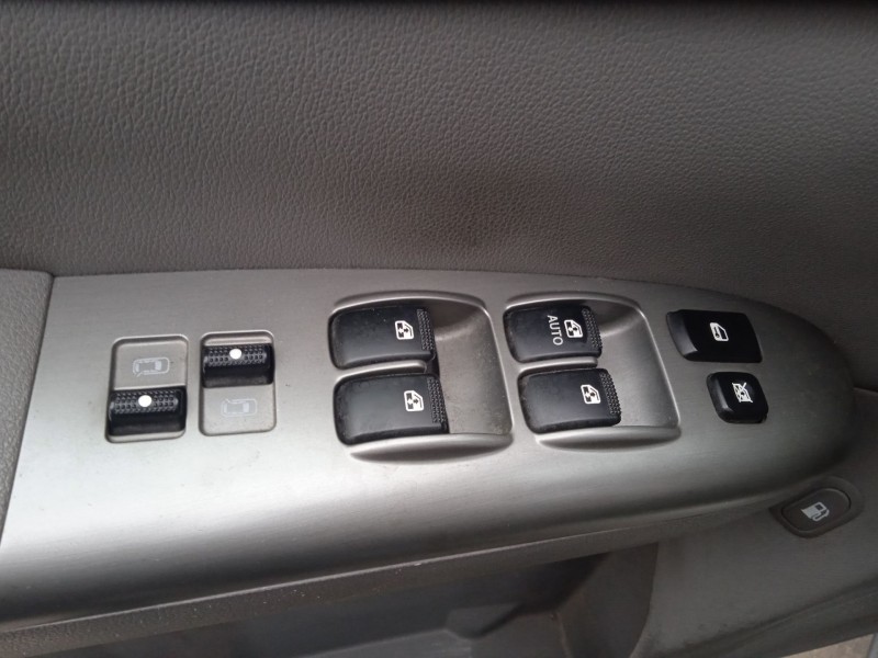 kia carnival / grand carnival iii (vq) del año 2009