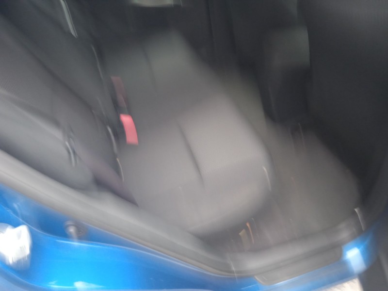 toyota auris (_e15_) del año 2012